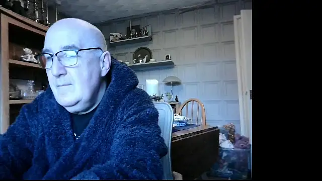 Adamdaddybear online show from 7, 1, 2025