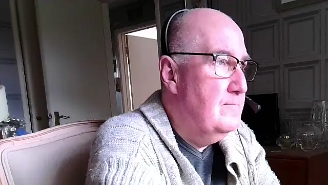 Adamdaddybear online show from 16, 3, 2025