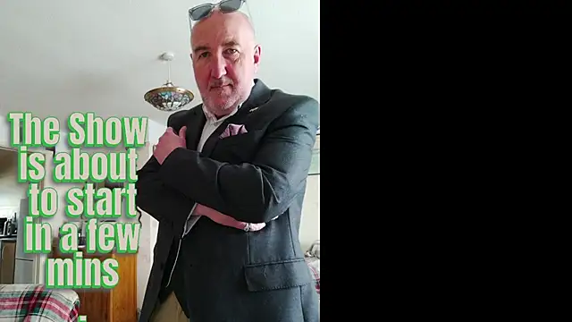 Adamdaddybear online show from 12, 9, 2025