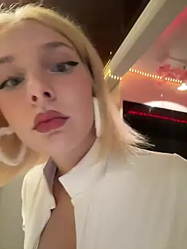 XMelissaX online show from 8, 7, 2026