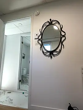 Sweetleeahxx online show from 10, 9, 2025