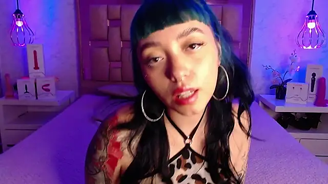 GigiVolkova online show from 2, 1, 2025