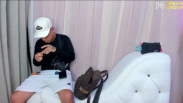 Yourslust  online show from 27, 3, 2026