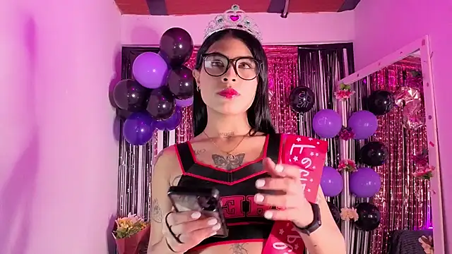 Dolcee zoe online show from 2, 12, 2025