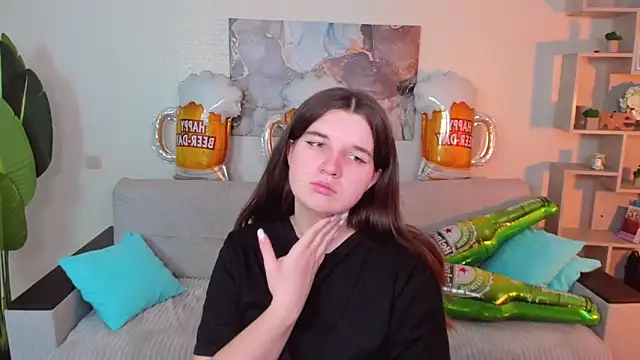 BonneyLove online show from 5, 10, 2025