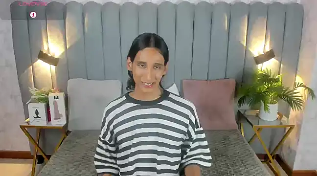 skyyfoxpraga online show from 11, 1, 2025