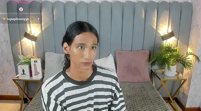 skyyfoxpraga online show from 11, 1, 2025