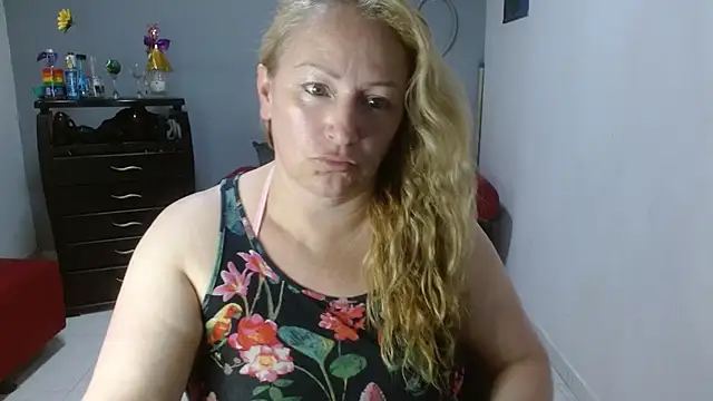 Snapshot of emperabigbootybigass chatting on 20, 1, 2025 emperabigbootybigass online show from 20, 1, 2025