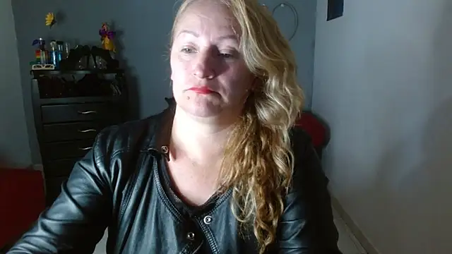 Snapshot of emperabigbootybigass chatting on 22, 1, 2025 emperabigbootybigass online show from 22, 1, 2025