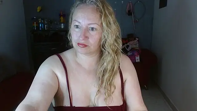 Snapshot of emperabigbootybigass chatting on 25, 1, 2025 emperabigbootybigass online show from 25, 1, 2025