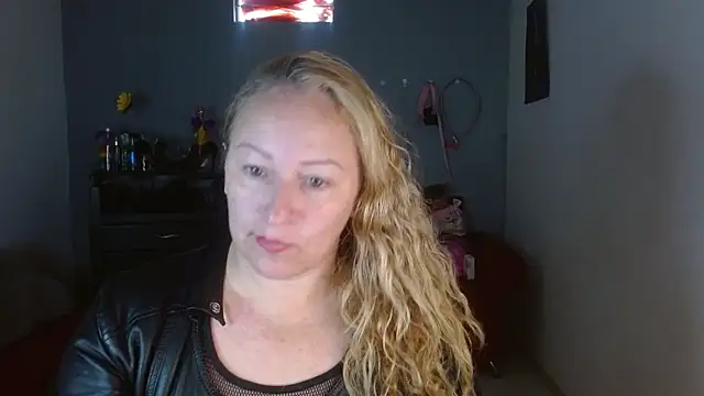 Snapshot of emperabigbootybigass chatting on 27, 1, 2025 emperabigbootybigass online show from 27, 1, 2025