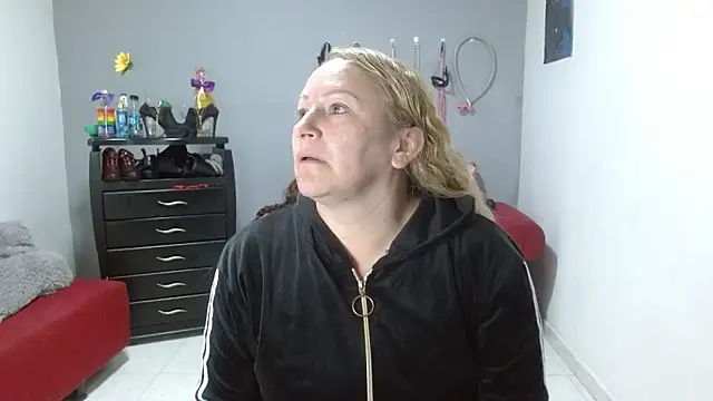 Snapshot of emperabigbootybigass chatting on 4, 2, 2025 emperabigbootybigass online show from 4, 2, 2025