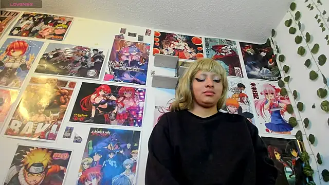 Snapshot of miku_katsuragi chatting on 11, 12, 2024 miku katsuragi online show from 11, 12, 2024