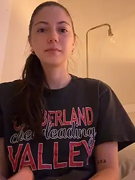 emilycoco online show from 10, 5, 2026