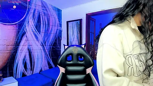 Violetaa diazz online show from 11, 3, 2025