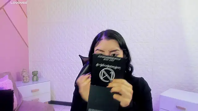 Snapshot of Violetaa_diazz chatting on 16, 2, 2026 Violetaa diazz online show from 16, 2, 2026