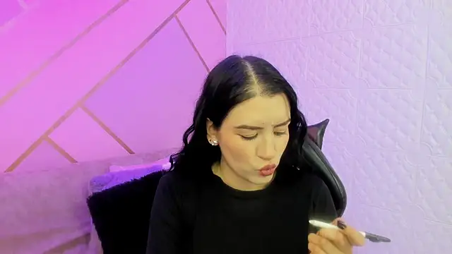 Snapshot of Violetaa_diazz chatting on 20, 2, 2026 Violetaa diazz online show from 20, 2, 2026