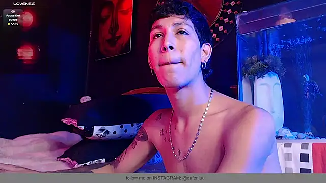 Snapshot of Godly_huan chatting on 2, 12, 2025 Godly huan online show from 2, 12, 2025