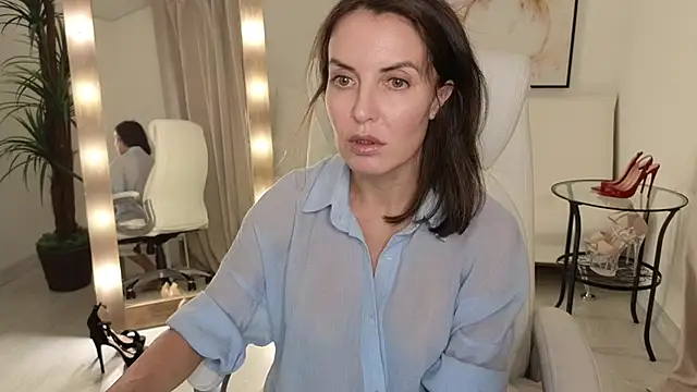Snapshot of Beylly chatting on 9, 3, 2025 Beylly online show from 9, 3, 2025