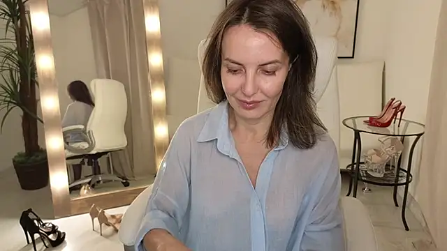 Snapshot of Beylly chatting on 11, 3, 2025 Beylly online show from 11, 3, 2025
