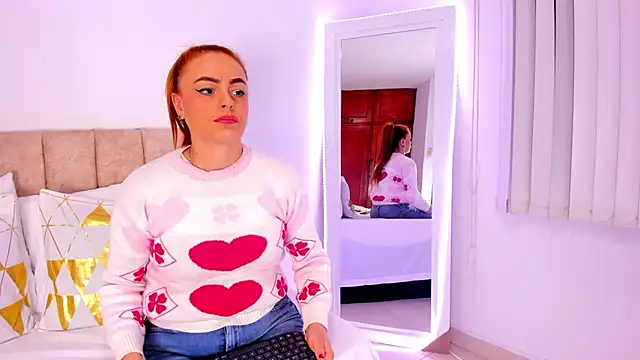 cristalwalker   online show from 1, 12, 2025