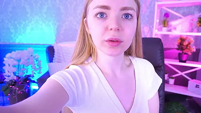 Snapshot of EmilySunshineS chatting on 1, 2, 2026 EmilySunshineS online show from 1, 2, 2026