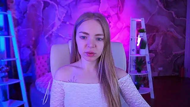 Snapshot of EmilySunshineS chatting on 2, 2, 2026 EmilySunshineS online show from 2, 2, 2026