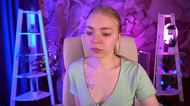 Snapshot of EmilySunshineS chatting on 7, 2, 2026 EmilySunshineS online show from 7, 2, 2026