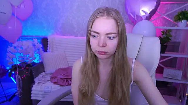 Snapshot of EmilySunshineS chatting on 19, 2, 2026 EmilySunshineS online show from 19, 2, 2026