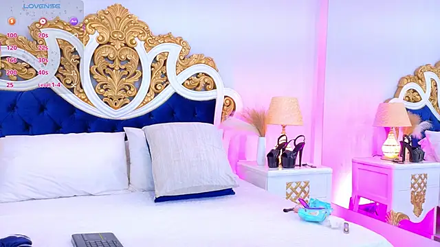 AshleyFerri online show from 14, 11, 2025