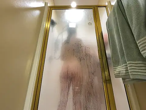 Maxinebabyyy online show from 17, 12, 2024