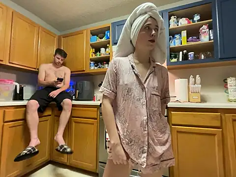 Maxinebabyyy online show from 18, 3, 2025