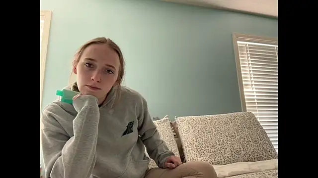 Maxinebabyyy online show from 19, 9, 2025