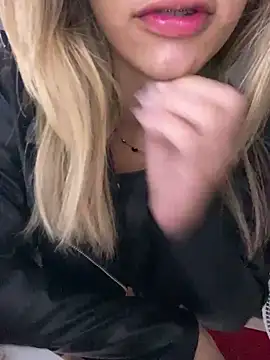 Snapshot of Carolinen chatting on 29, 1, 2025 Carolinen online show from 29, 1, 2025