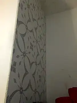 Snapshot of Carolinen chatting on 9, 10, 2025 Carolinen online show from 9, 10, 2025