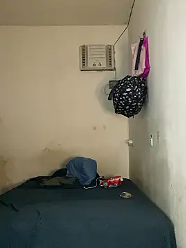 Snapshot of Carolinen chatting on 7, 1, 2026 Carolinen online show from 7, 1, 2026