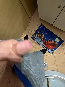 Snapshot of Alexxxmaster1312 chatting on 14, 12, 2025 Alexxxmaster1312 online show from 14, 12, 2025