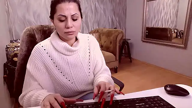 Sara Poison online show from 24, 2, 2025