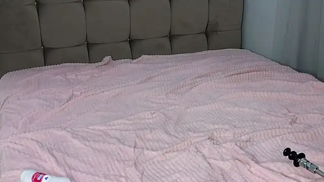 Snapshot of magnificent_angel chatting on 19, 2, 2025 magnificent angel online show from 19, 2, 2025