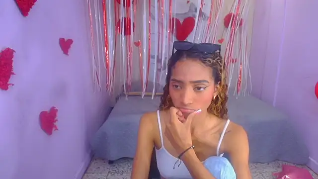 Charlotte Love10 online show from 9, 2, 2025