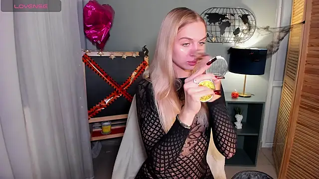 Snapshot of Aria69Stars chatting on 26, 10, 2025 Aria69Stars online show from 26, 10, 2025