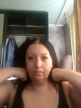 Snapshot of Veronica-Celie chatting on 24, 11, 2025 Veronica-Celie online show from 24, 11, 2025