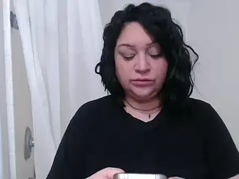 AlyssiaAmoreXO online show from 15, 1, 2025