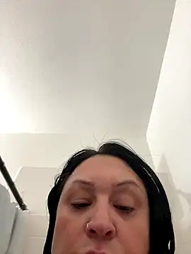 Snapshot of AlyssiaAmoreXO chatting on 18, 10, 2025 AlyssiaAmoreXO online show from 18, 10, 2025