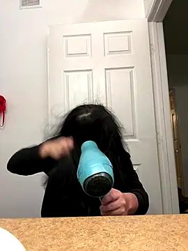 Snapshot of AlyssiaAmoreXO chatting on 5, 11, 2025 AlyssiaAmoreXO online show from 5, 11, 2025