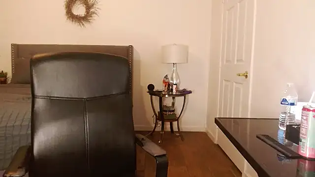 Snapshot of AlyssiaAmoreXO chatting on 13, 11, 2025 AlyssiaAmoreXO online show from 13, 11, 2025