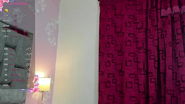 ValentinaThomas online show from 20, 3, 2025