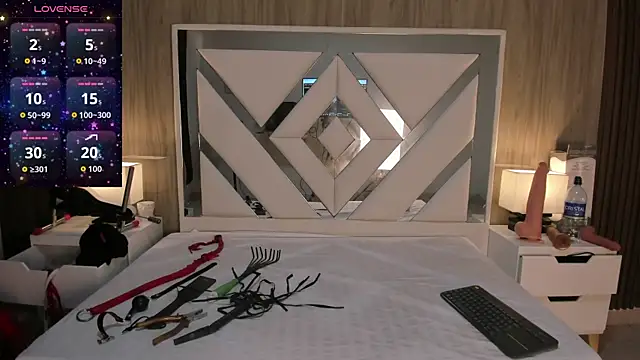 ValentinaThomas online show from 23, 10, 2025