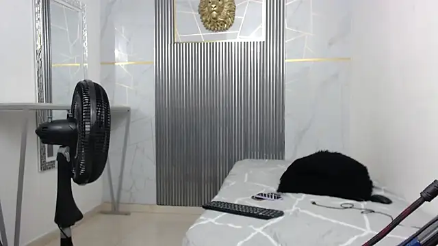 Snapshot of Celestial_Queen_ chatting on 11, 5, 2026 Celestial Queen online show from 11, 5, 2026