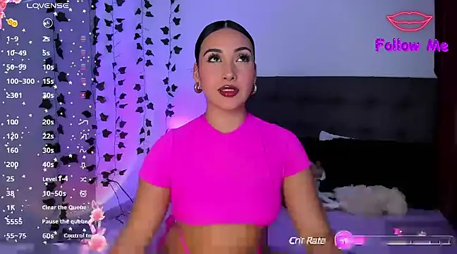 charlotte james0 online show from 10, 12, 2024